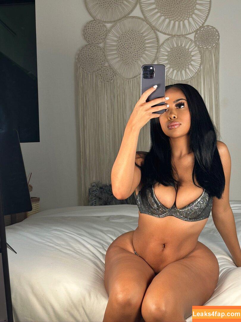 Yasmine Lopez / theyasminelopez leaked photo photo #0024