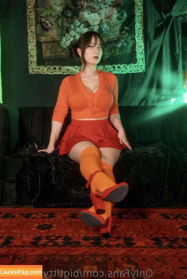 bigtittygothegg / goth__egg leaked photo photo #0053