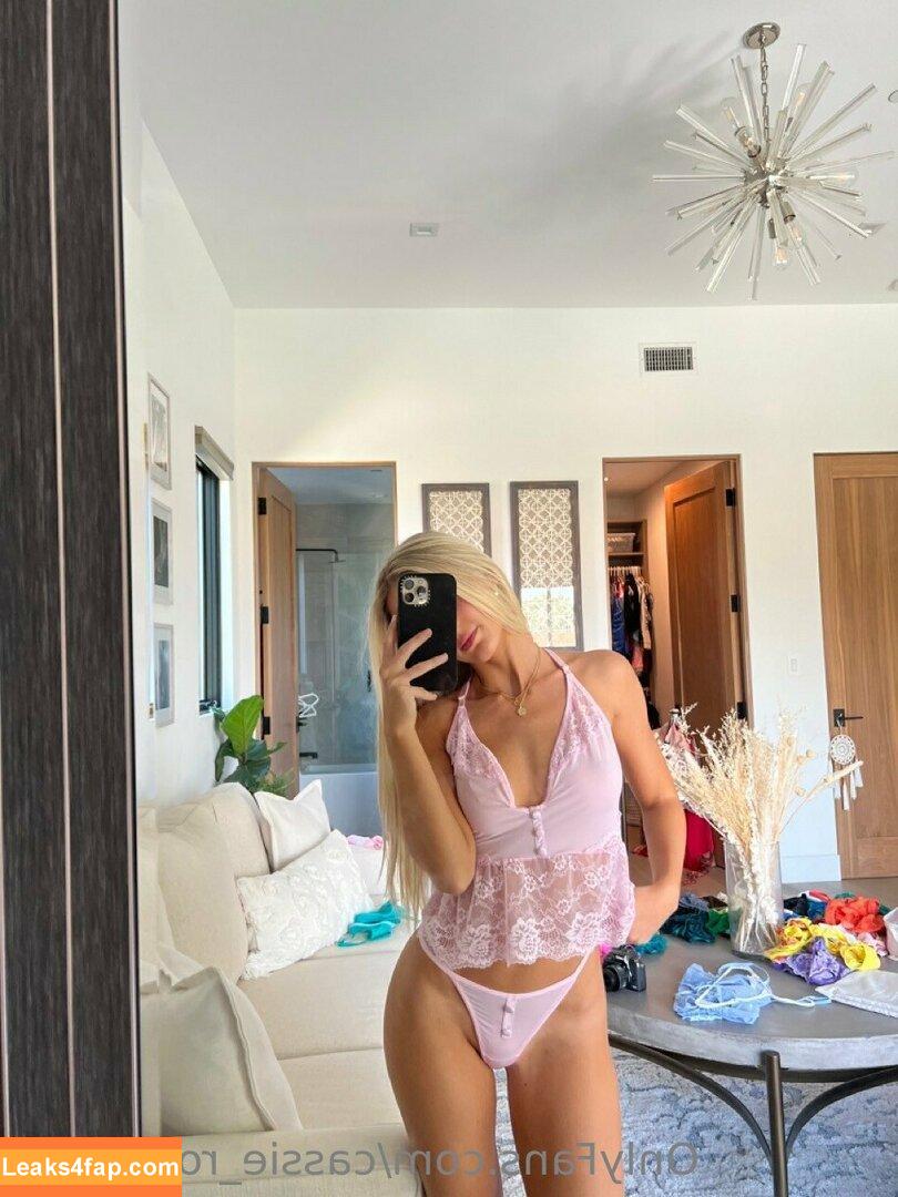 Cassie And Chloe Roberts /  leaked photo photo #0110