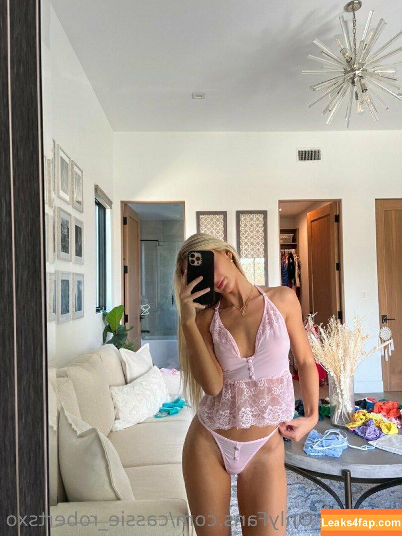 Cassie And Chloe Roberts /  leaked photo photo #0111