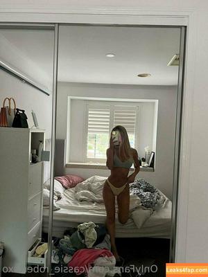 Cassie And Chloe Roberts photo #0046