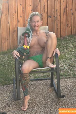 christie-brimberry фото #0940