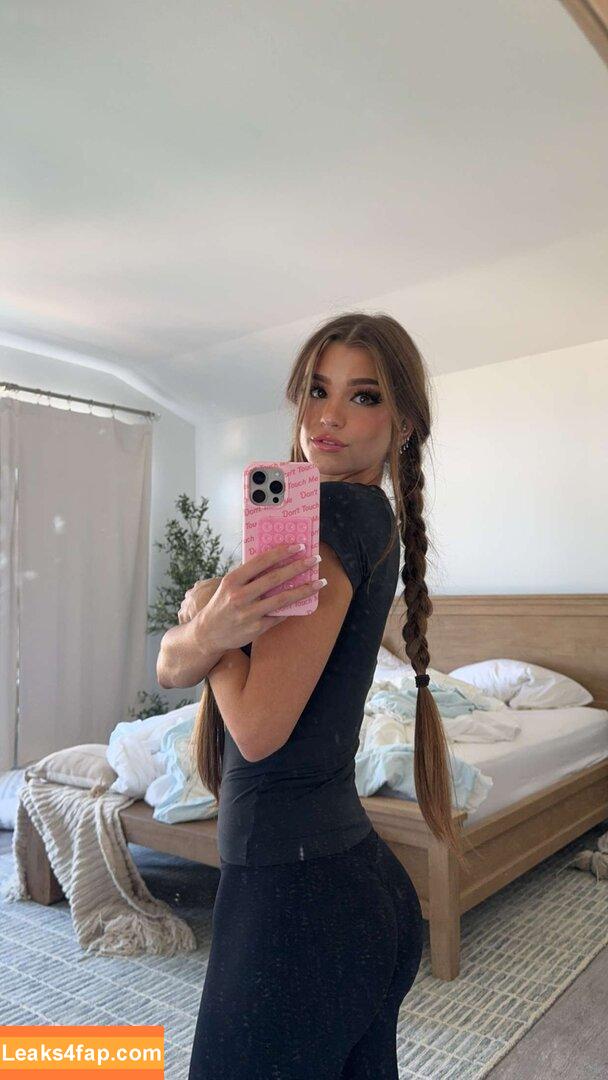 Brooke Monk / uhh_uma leaked photo photo #0013
