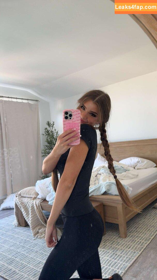 Brooke Monk / uhh_uma leaked photo photo #0015