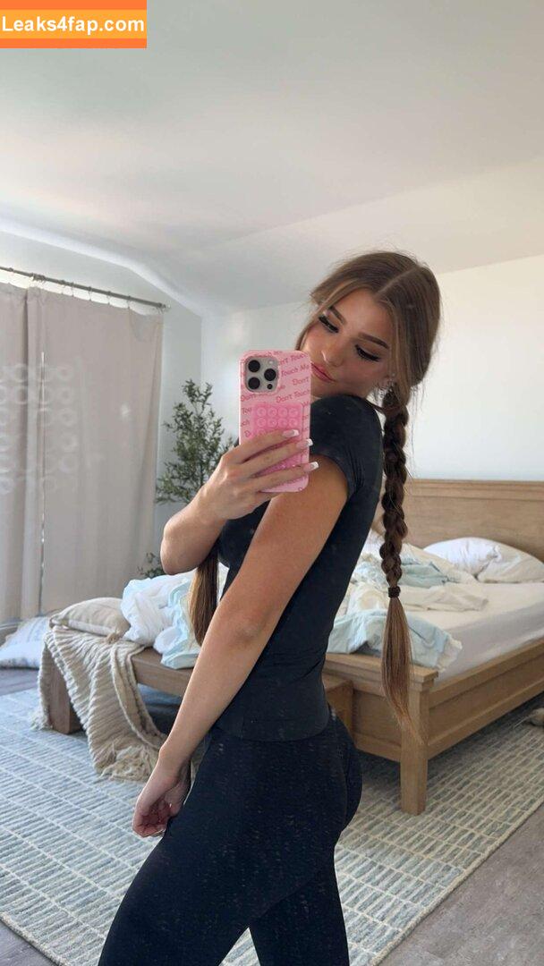 Brooke Monk / uhh_uma leaked photo photo #0023