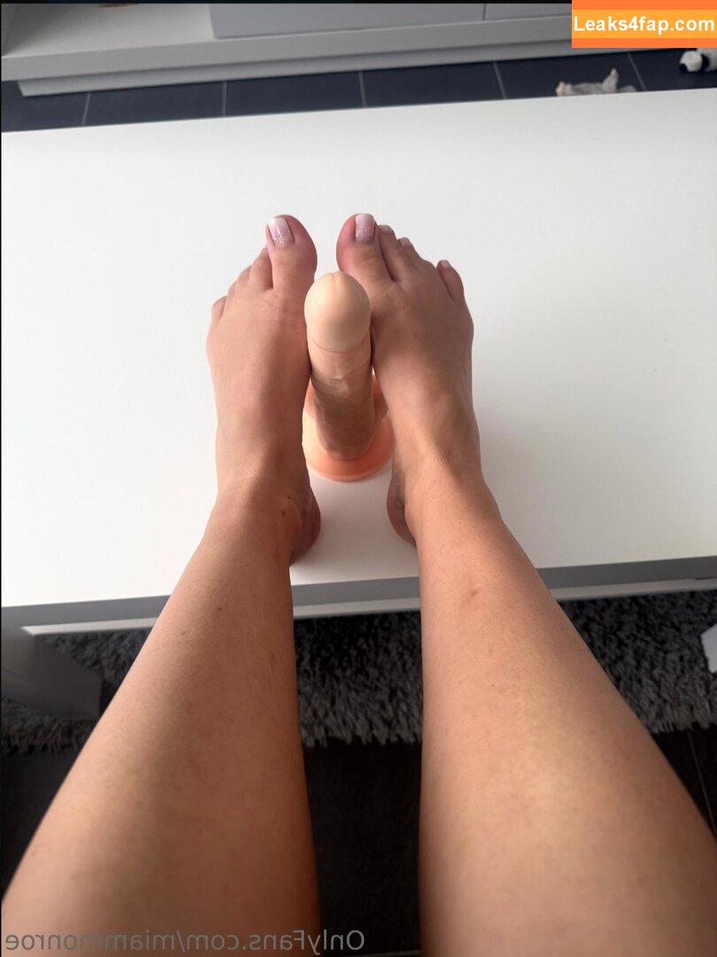 Mia Monroe / leilaroxx / mia_monroex / thecollegestripper leaked photo photo #0010