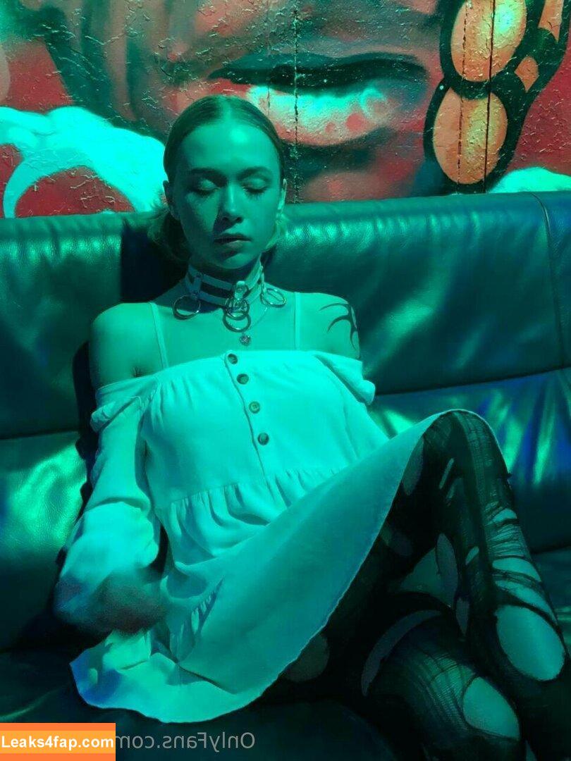 67ndnmdk /  leaked photo photo #0019