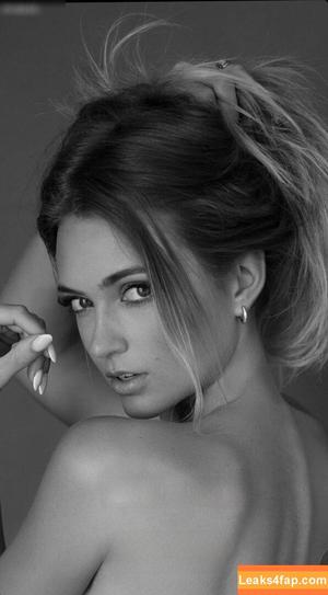 Nienke van Schijndel фото #0001