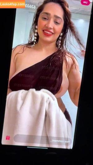 Aditi Mistry photo #0007
