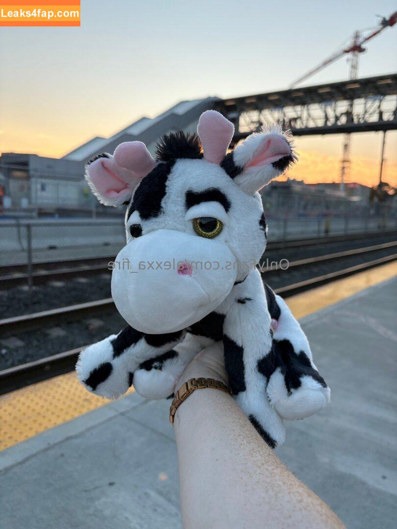 alexxa_fire /  leaked photo photo #0022