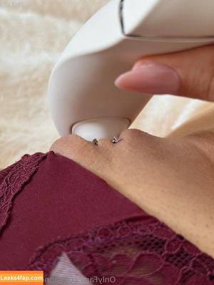 Anne Wünsche photo #0023