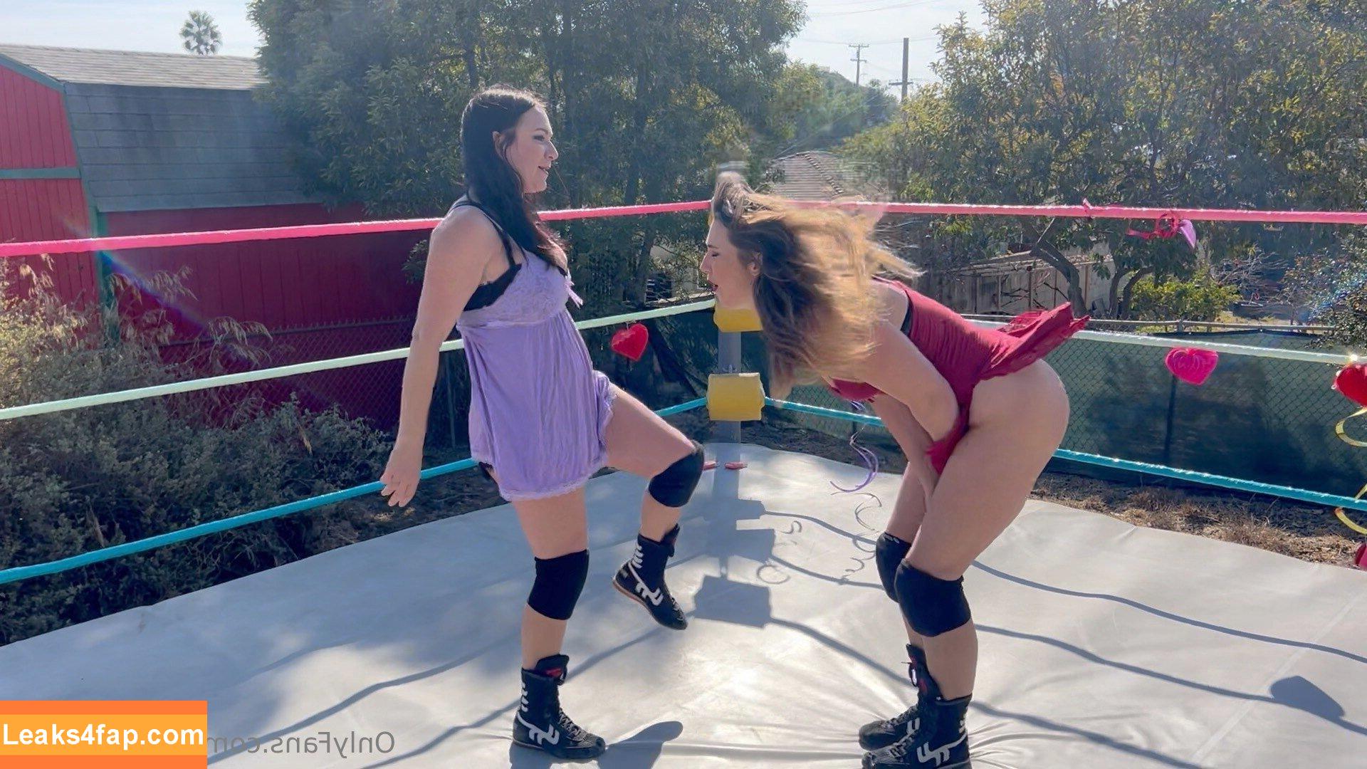 buttwrestling /  leaked photo photo #0027