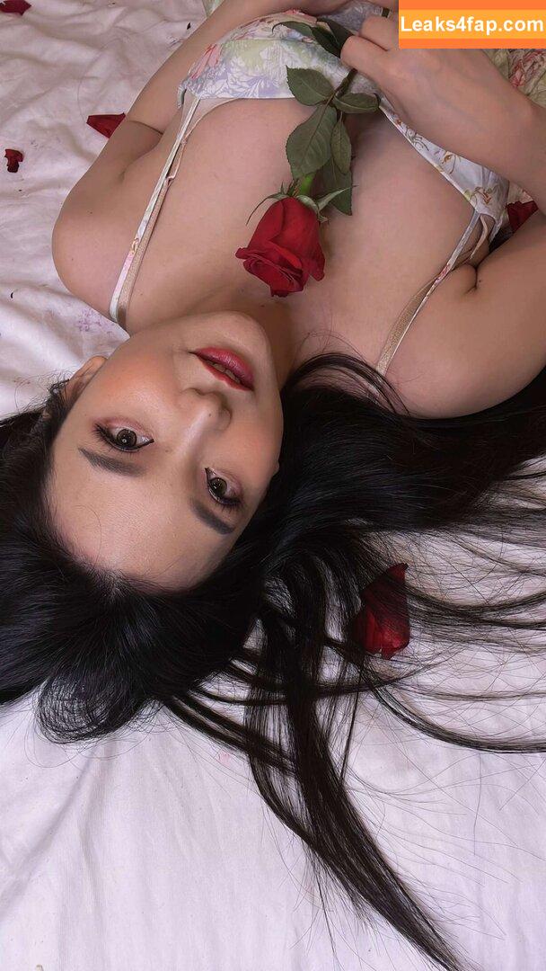 Codemiko / Youneh / thecodemiko leaked photo photo #0003