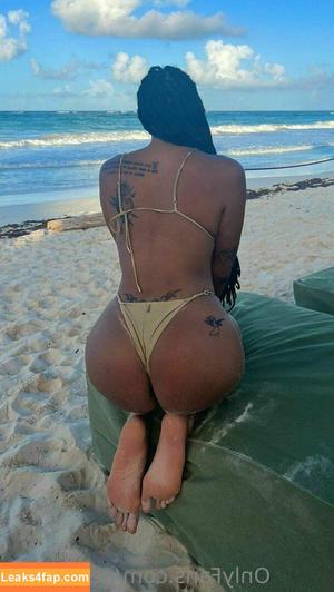 Elizabeth Cambage фото #0005