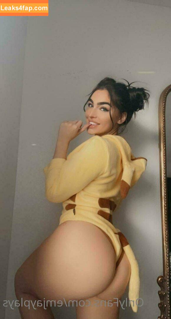 Emily Rinaudo / emjayplays / emjayrinaudo_ leaked photo photo #0094