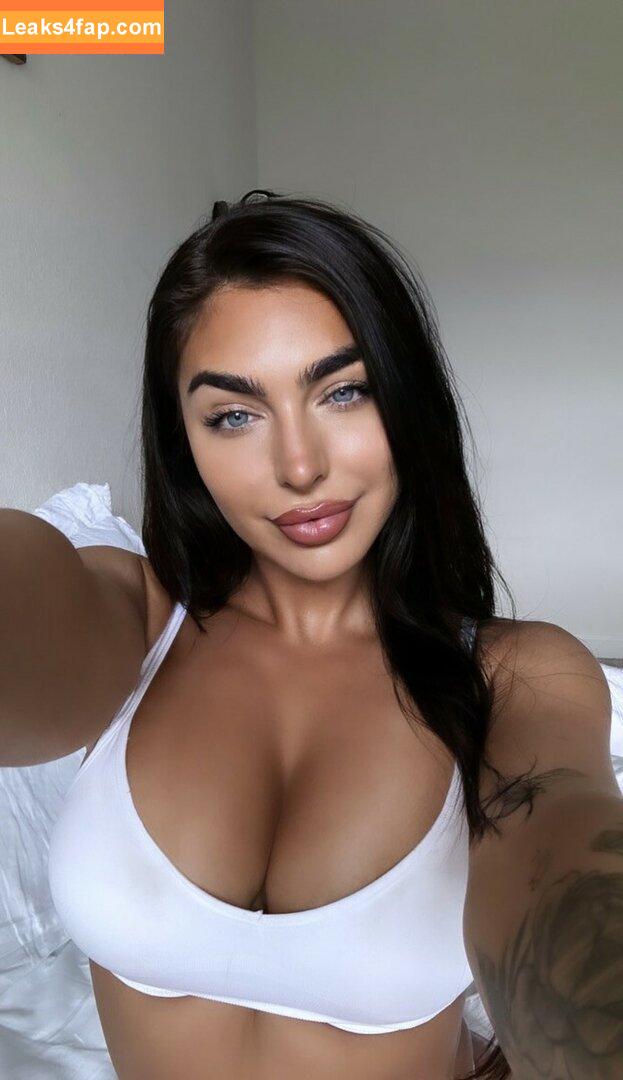 Emily Rinaudo / emjayplays / emjayrinaudo_ слитое фото фото #0127