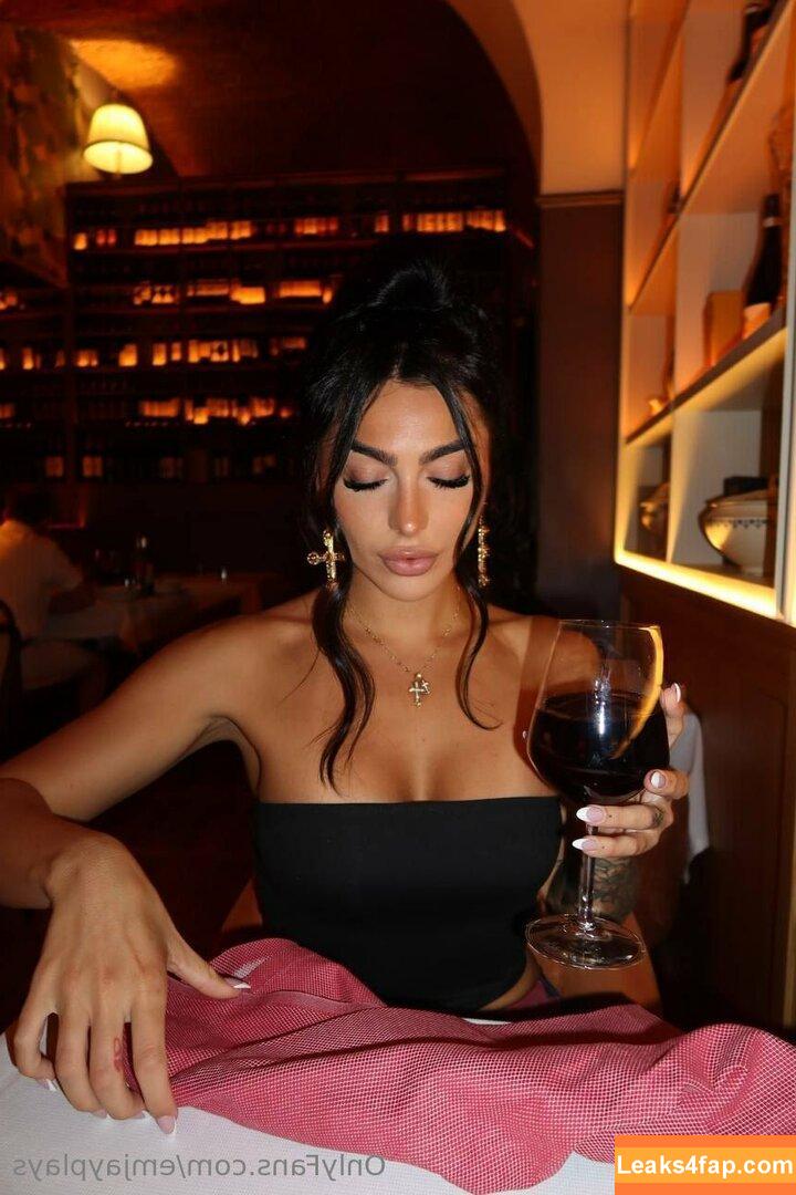 Emily Rinaudo / emjayplays / emjayrinaudo_ слитое фото фото #0213