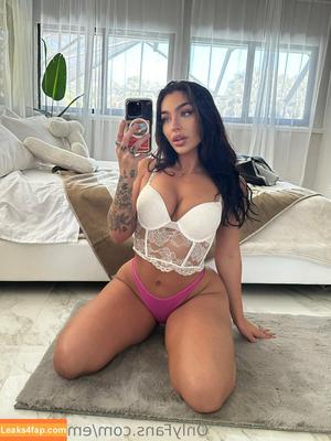 Emily Rinaudo photo #0061