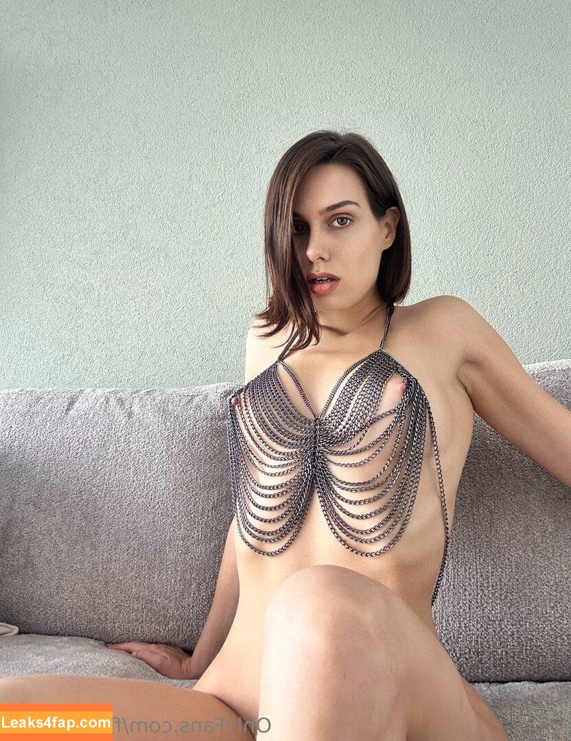 flyingnoelle /  leaked photo photo #0026