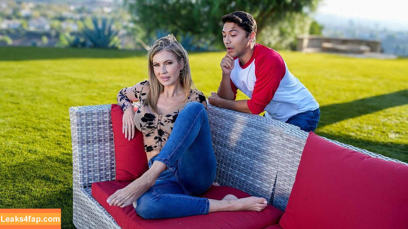 Gigi Dior / Gigiasseenontv / gigidiorsfw / https: слитое фото фото #0390