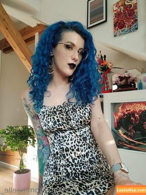 haelle_ photo #0011