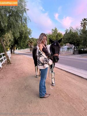 hailey_pandolfi photo #0012