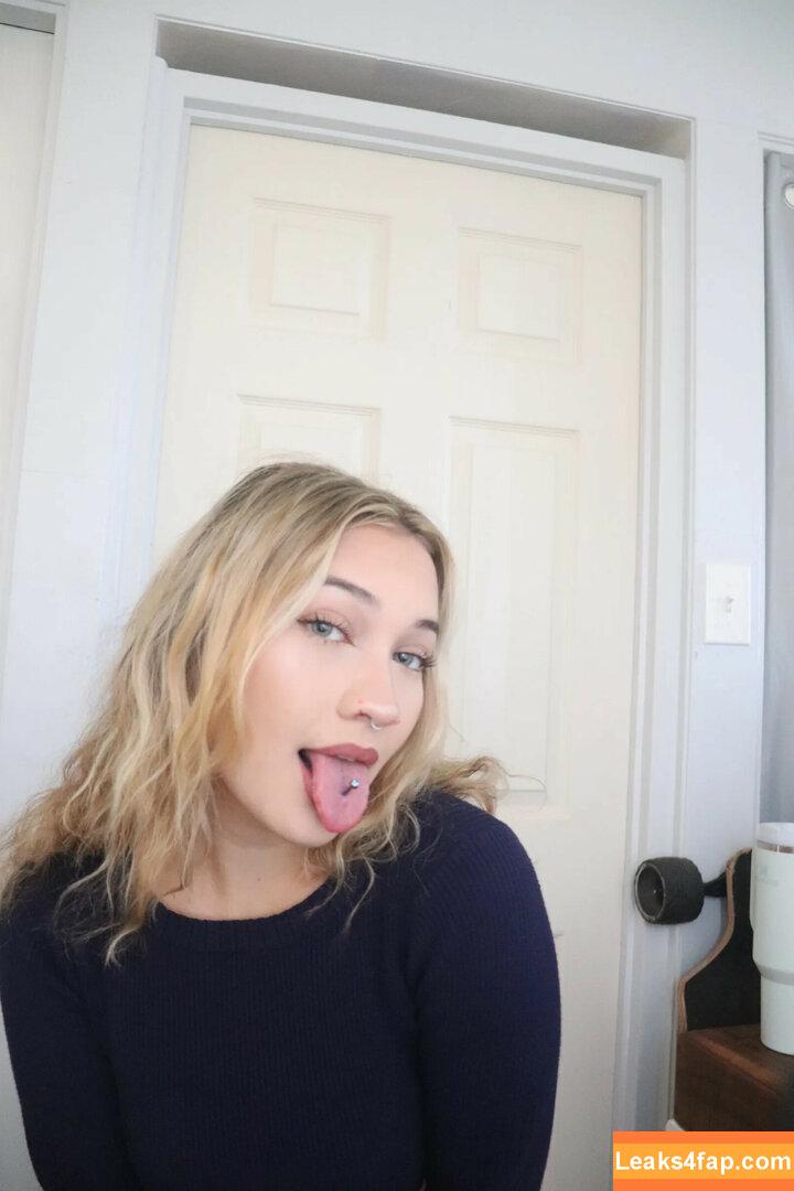 Halia Beamer / haliabeamer leaked photo photo #0013