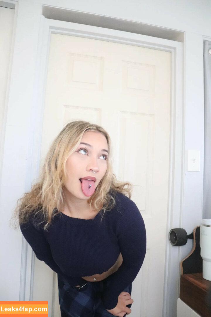 Halia Beamer / haliabeamer leaked photo photo #0015