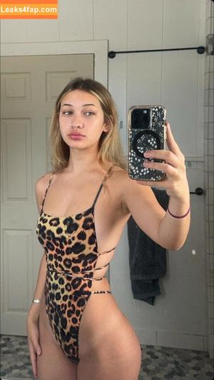 Halia Beamer photo #0124