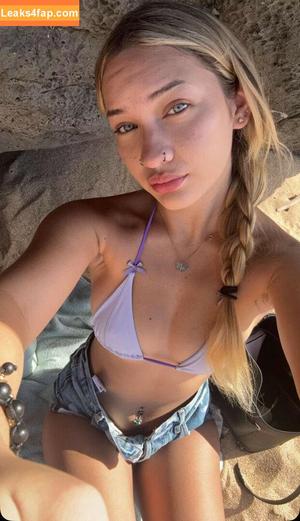 Halia Beamer photo #0198