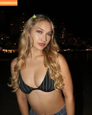 Halia Beamer photo #0266
