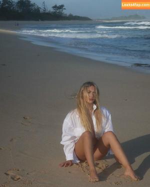 Halia Beamer photo #0283