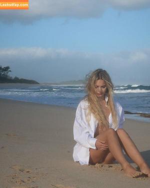 Halia Beamer photo #0287