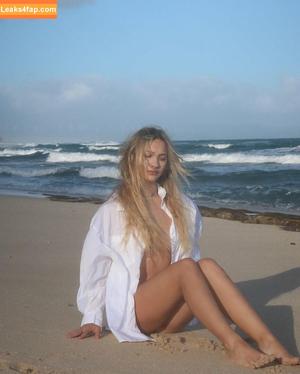 Halia Beamer photo #0289