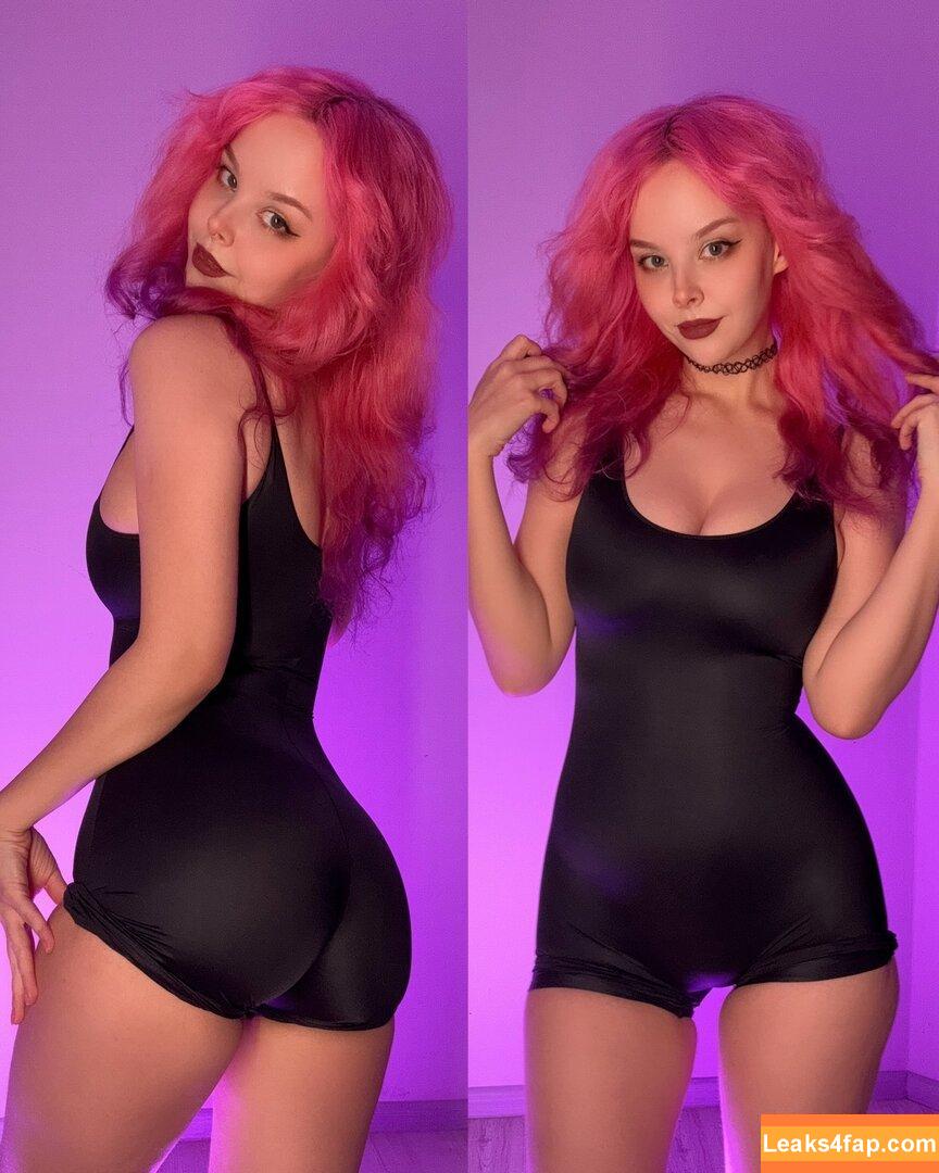 Helly Von Valentine / Disharmonica (Social media content / disharmonica / hellyvalentine leaked photo photo #0006