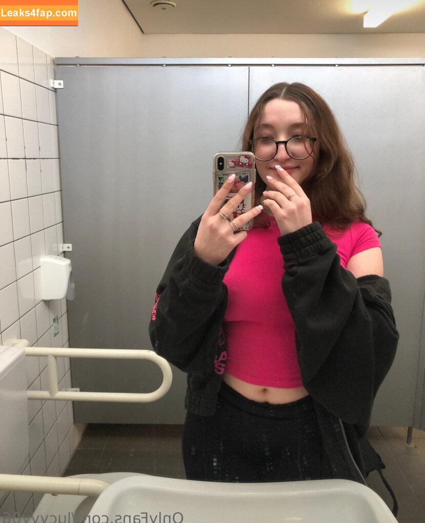 Lucyyy06 /  leaked photo photo #0002