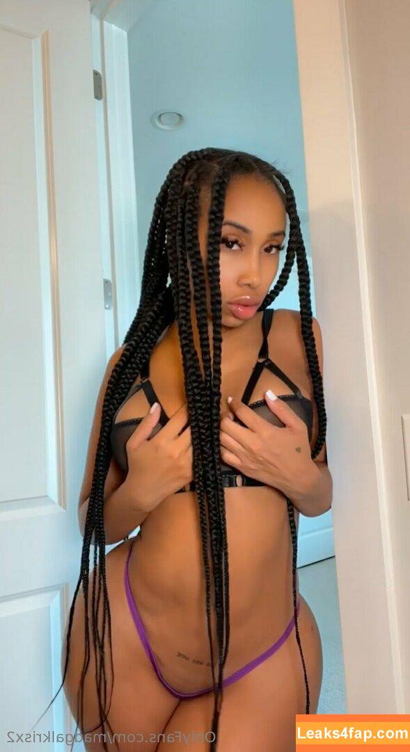 madgalkrisx2 /  leaked photo photo #0001