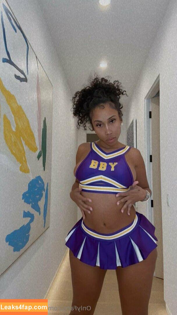 madgalkrisx2 /  leaked photo photo #0003