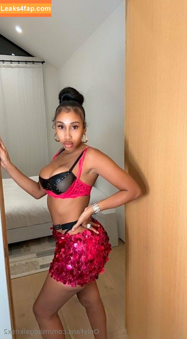 madgalkrisx2 /  leaked photo photo #0015