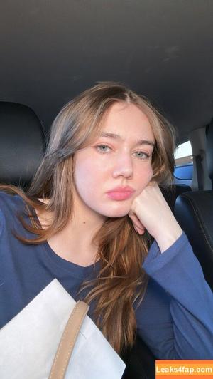 Madi Burton photo #0001
