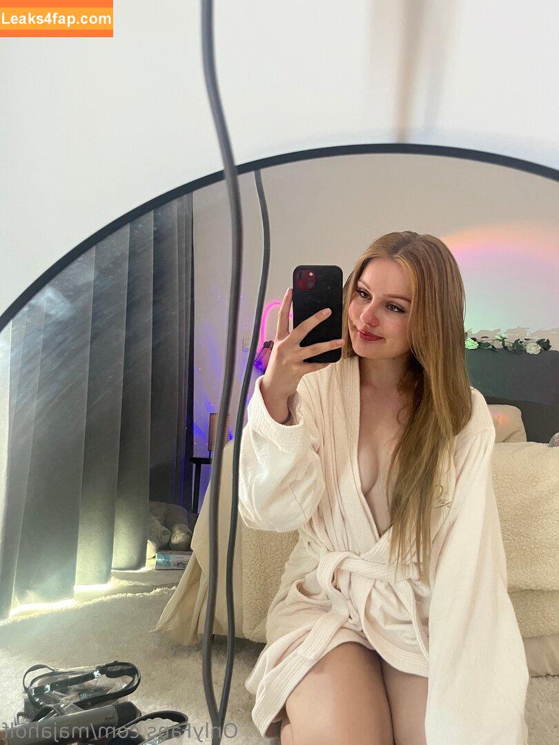 Maja Holf /  слитое фото фото #0003