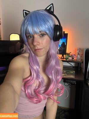 mia.hill photo #0008