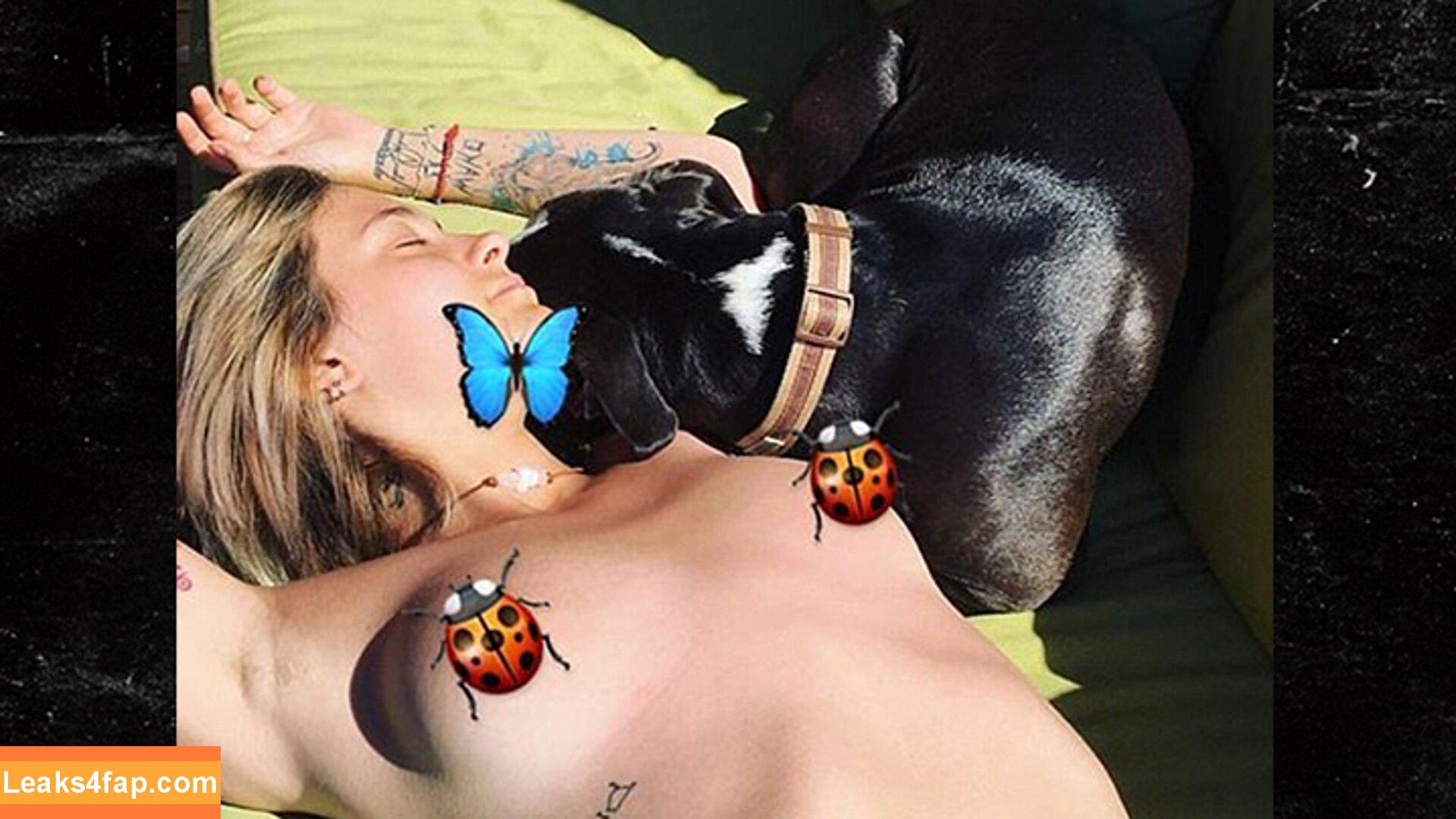Paris Jackson /  leaked photo photo #0025