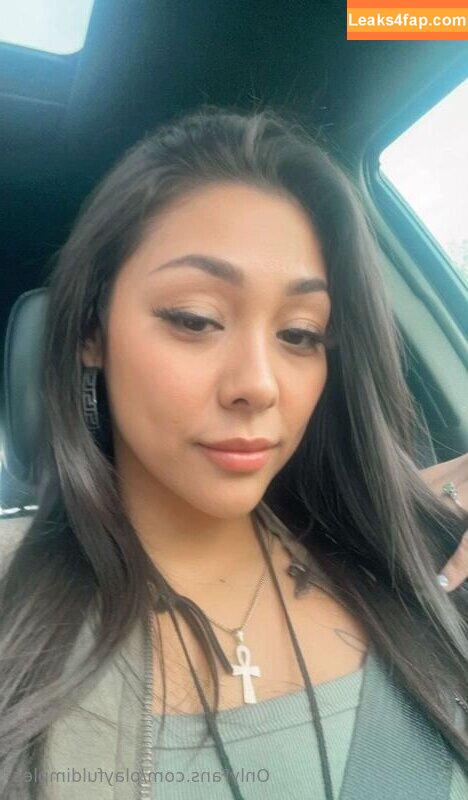 playfuldimples / elegantly.crystal21 leaked photo photo #0004