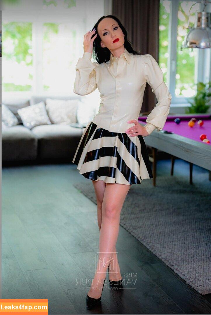 Vanessa Pur / vanessa.pur / vanessapur leaked photo photo #0113