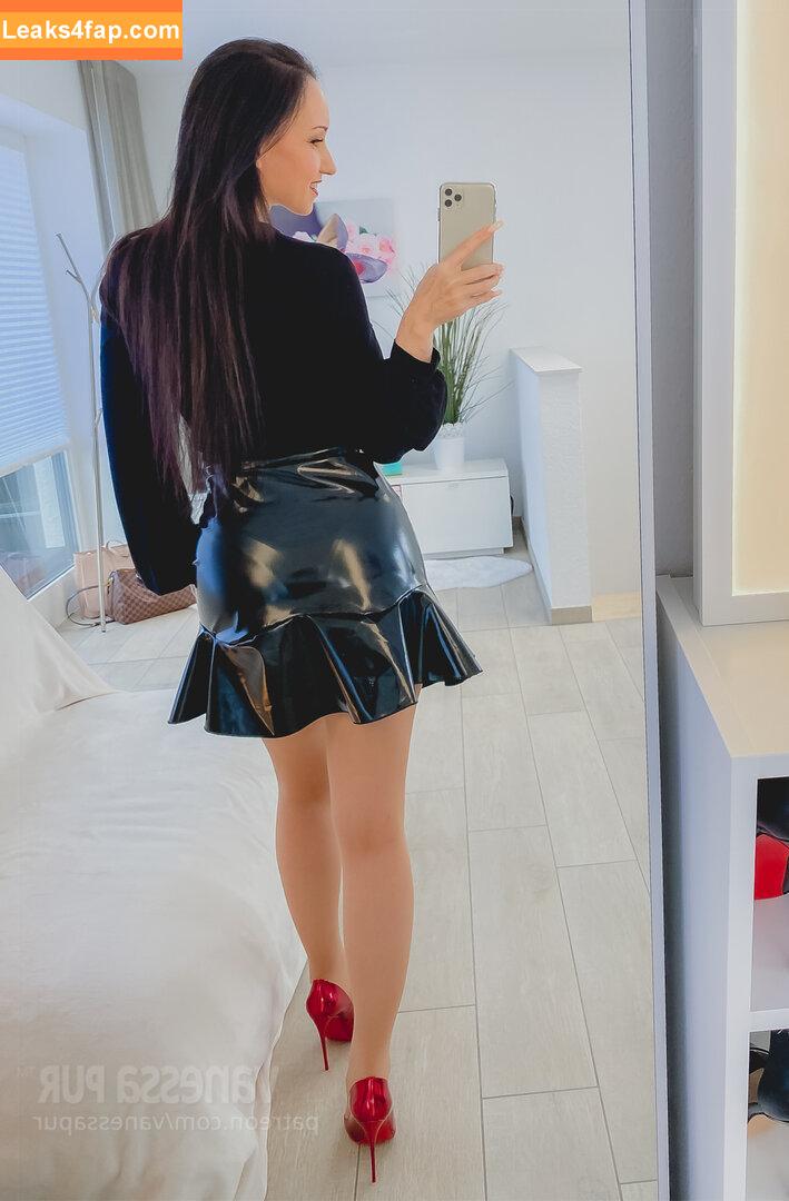 Vanessa Pur / vanessa.pur / vanessapur leaked photo photo #0149