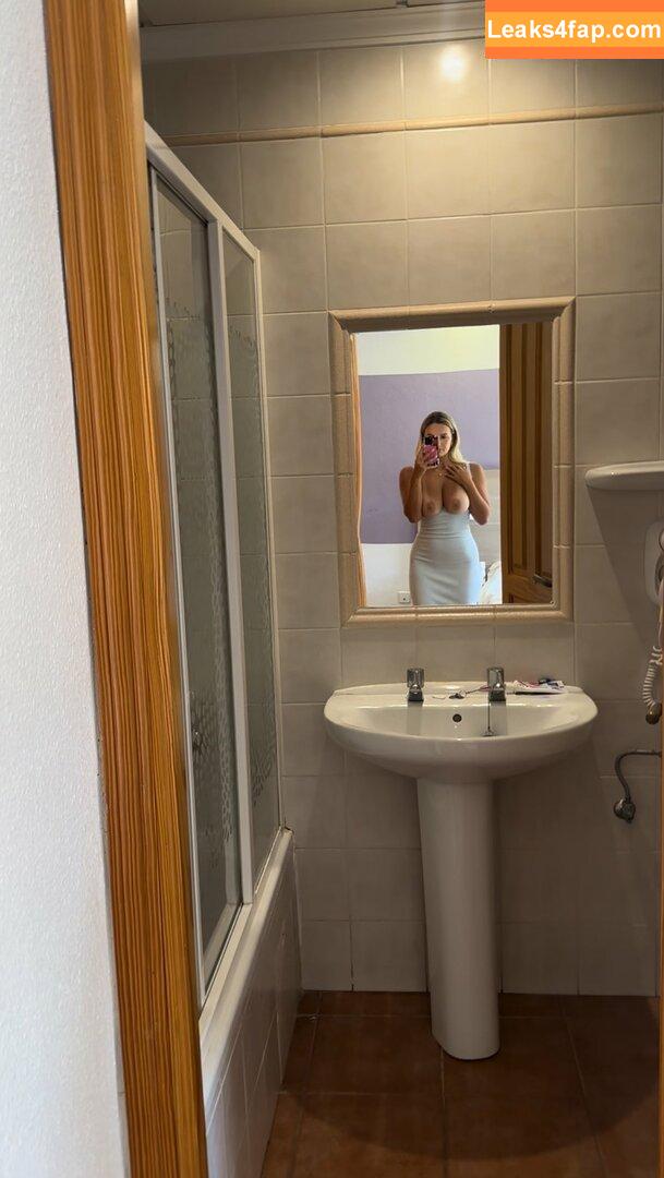 Victoria Campbell / realpeachycheeks / victoria.campbell leaked photo photo #0025