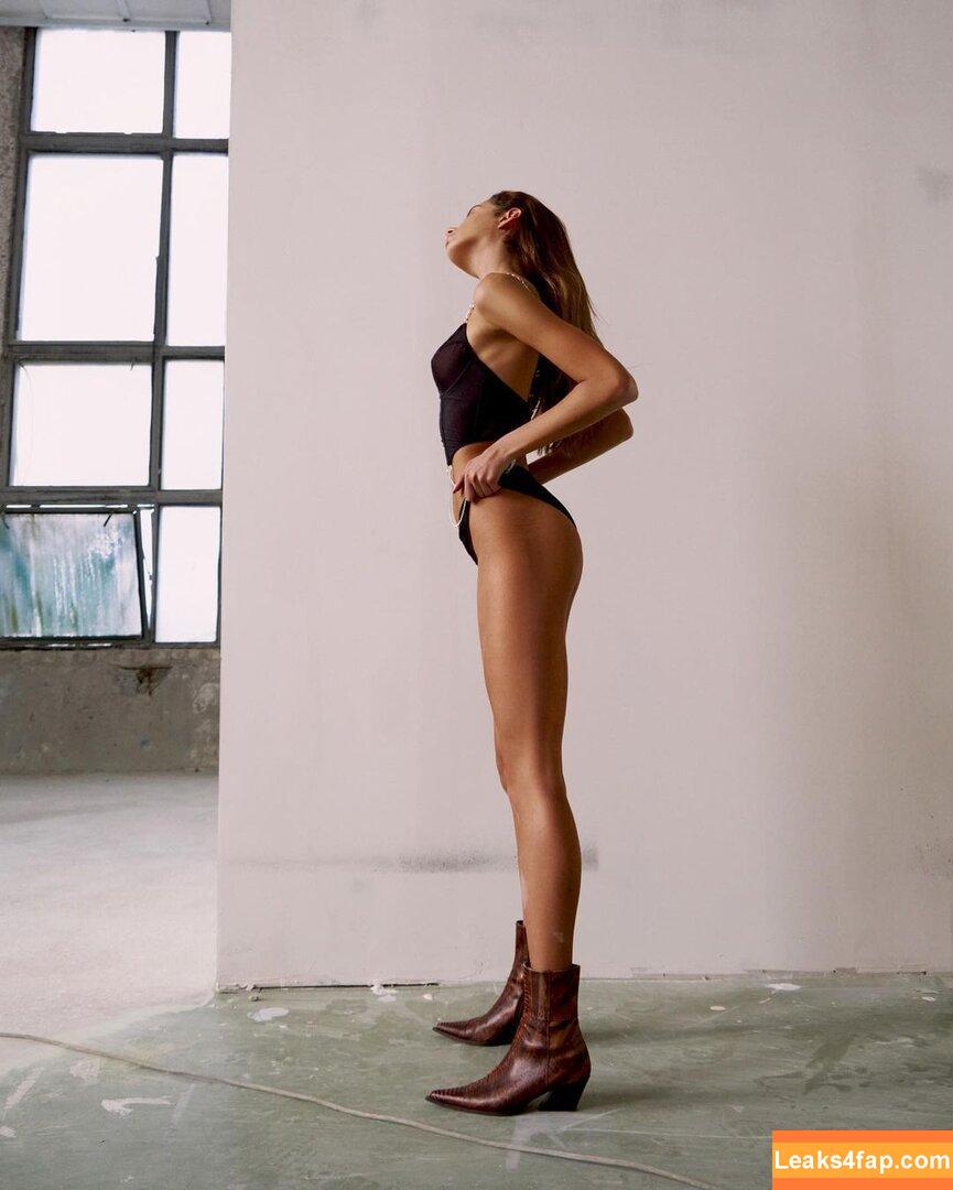 Liza Kovalenko / lizakovalenkoo слитое фото фото #0092
