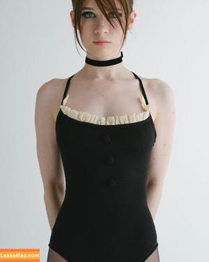 Norafawn photo #0009