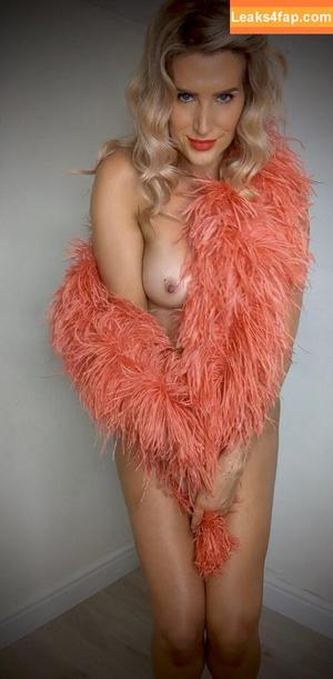 Sarah Jayne Dunn photo #0034